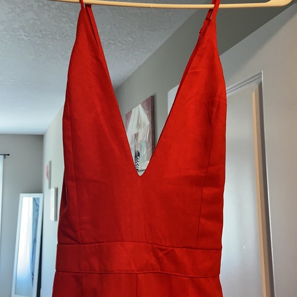 Red jump suit wide leg clinched waist - Picture 2 of 2